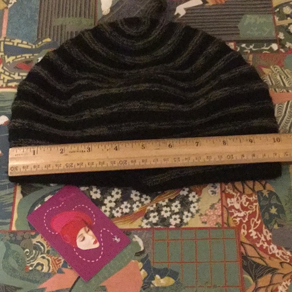 Paris Atelier-Boutique Slouchy Beanie or Beret main image 6